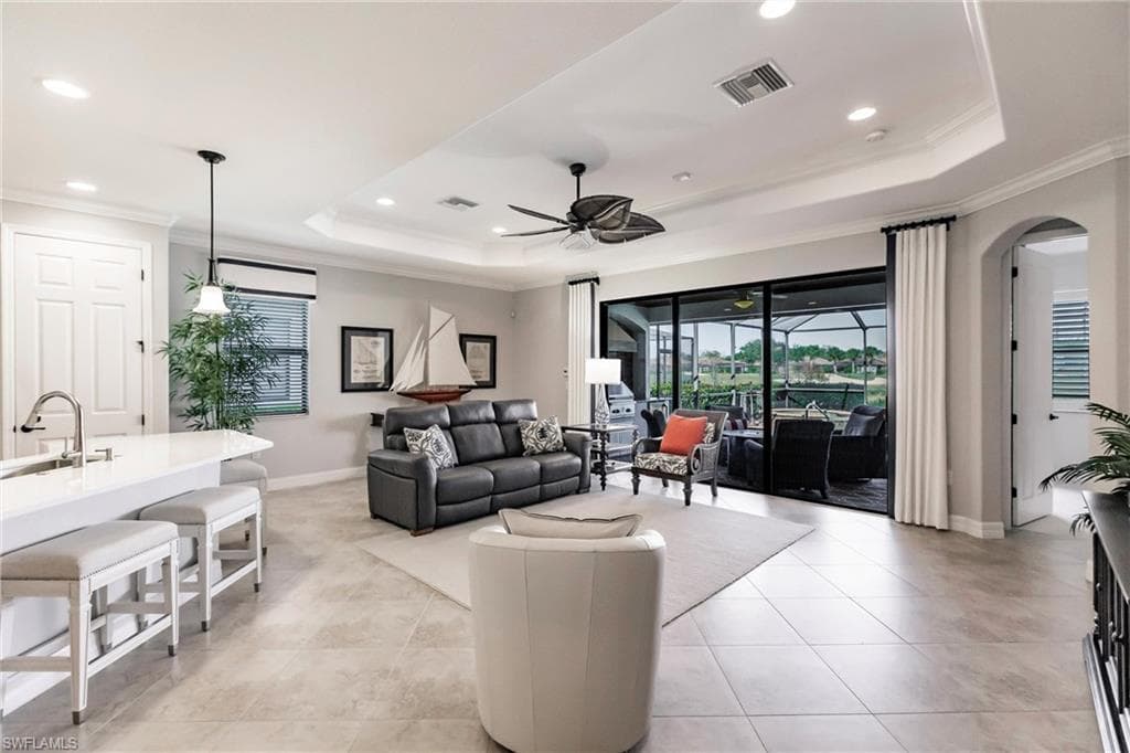 12541 Fenhurst Way, Naples, FL 34120-5