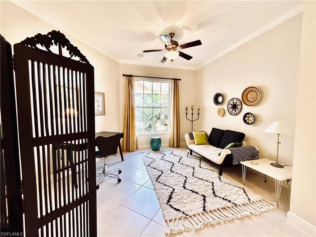 505 Via Veneto 8-201, Naples, FL 34108-12