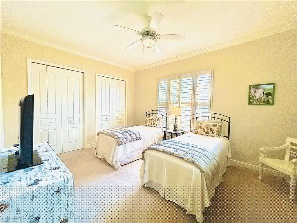 505 Via Veneto 8-201, Naples, FL 34108-16