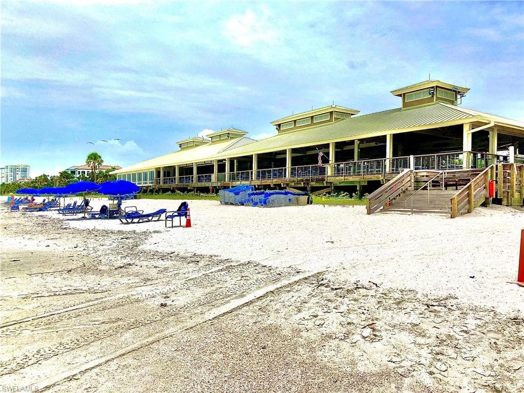 505 Via Veneto 8-201, Naples, FL 34108-22
