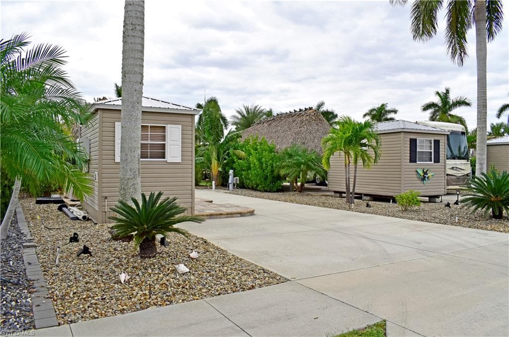 5477 Cypress Trail Resort Cir, Fort Myers, FL 33905-3
