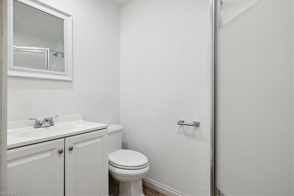 1671 Jamestown Ct, Fort Myers, FL 33907-26