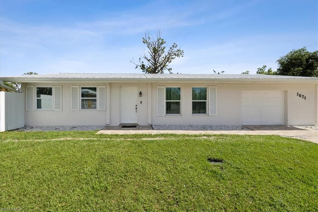 1671 Jamestown Ct, Fort Myers, FL 33907-3