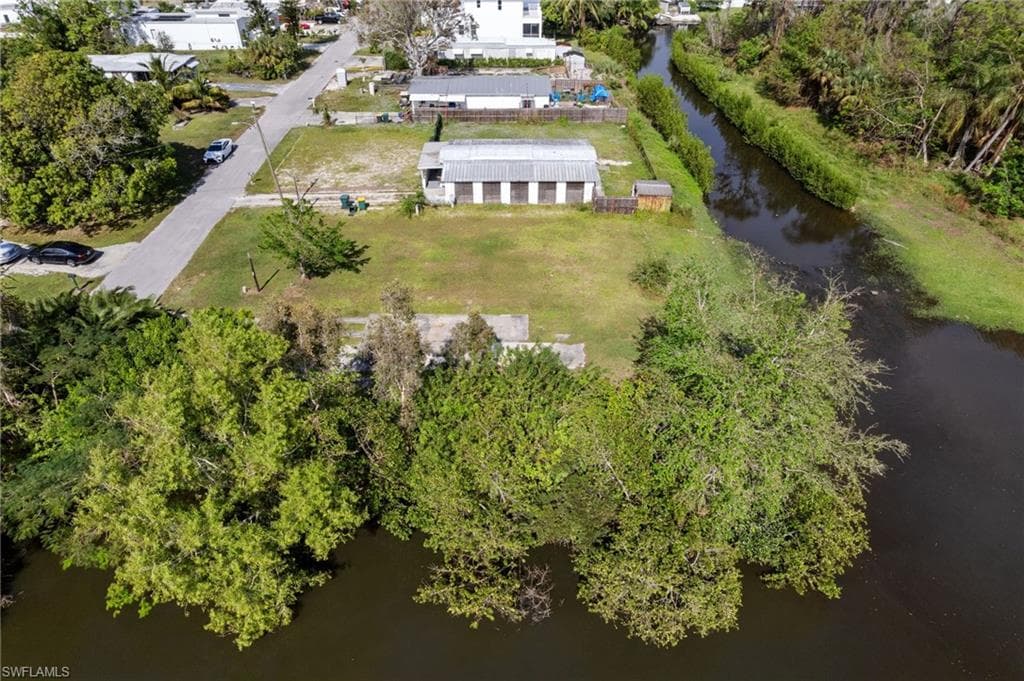 4091 Harvest Ct, Naples, FL 34112-11