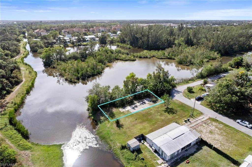 4091 Harvest Ct, Naples, FL 34112-2