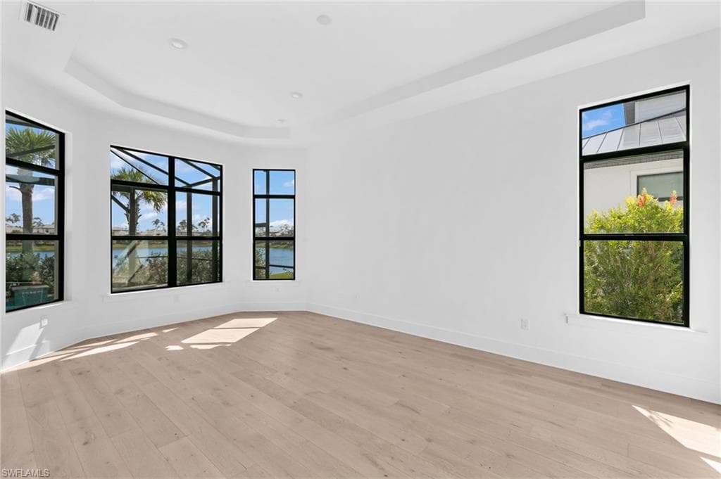 16214 Verilyn Cir, Naples, FL 34110-24