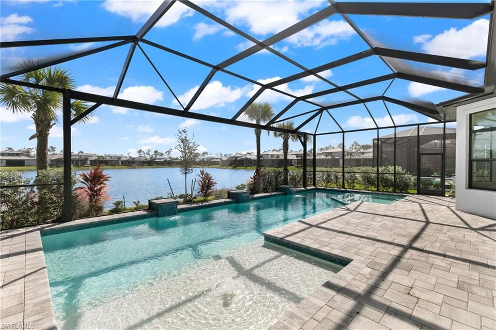 16214 Verilyn Cir, Naples, FL 34110-41