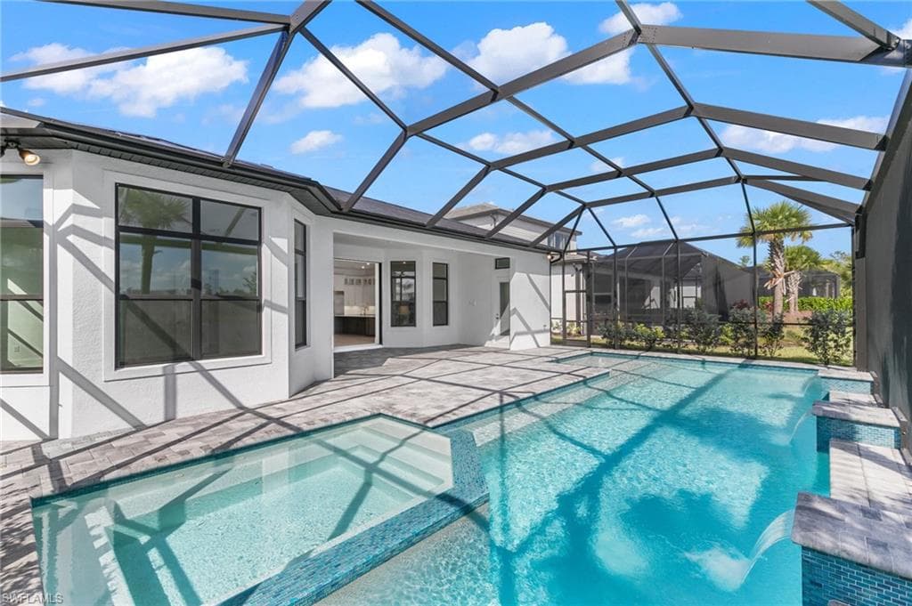 16214 Verilyn Cir, Naples, FL 34110-43