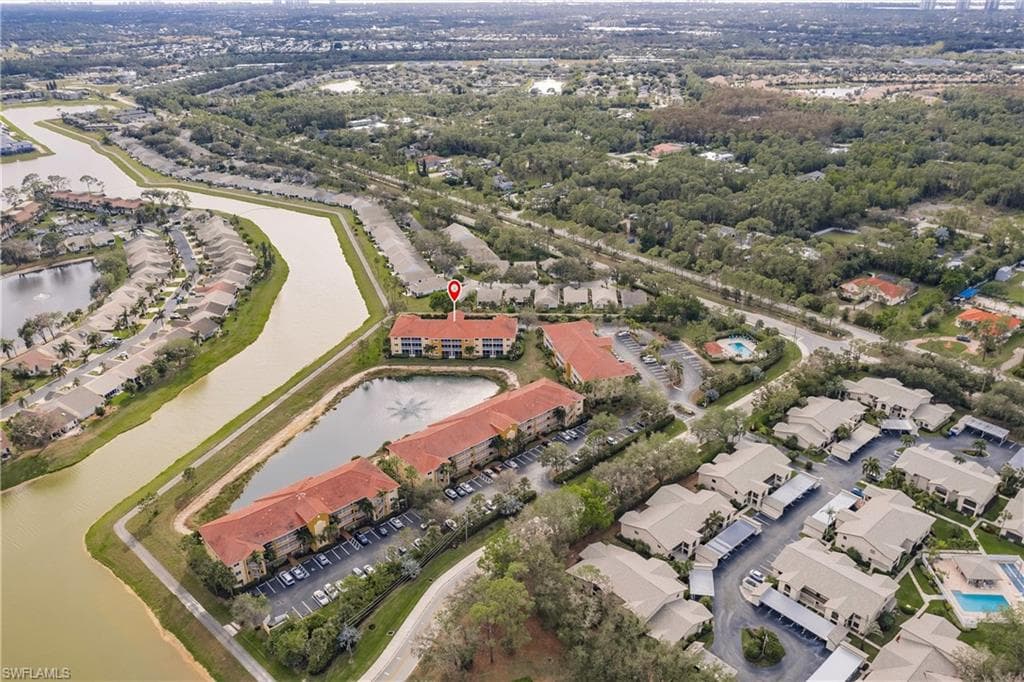 10000 Maddox Ln 122, Bonita Springs, FL 34135-39