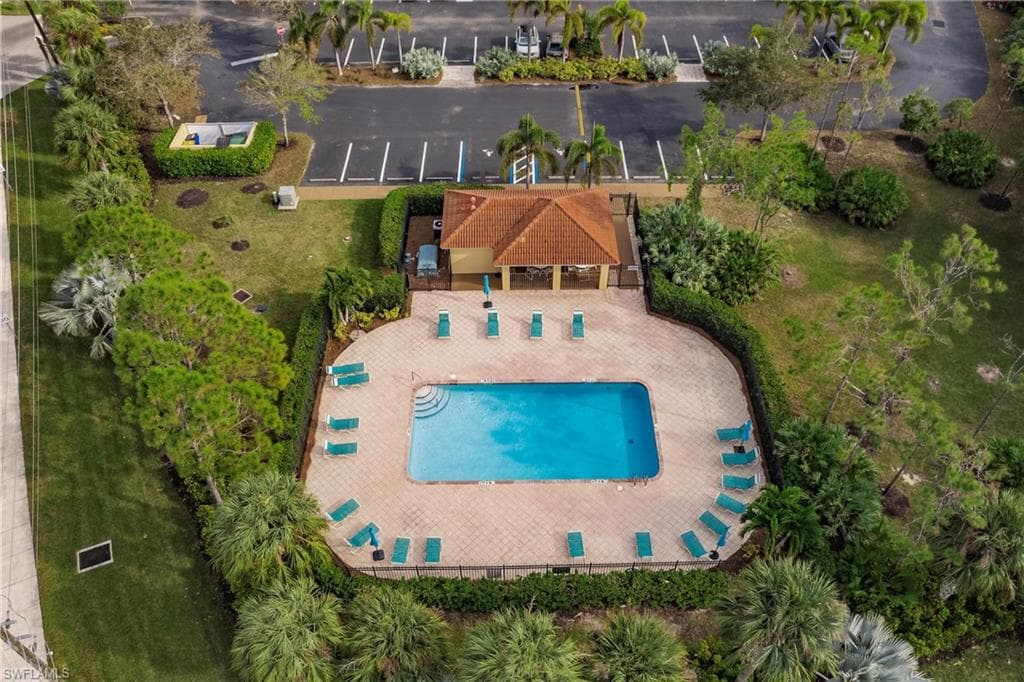 10000 Maddox Ln 122, Bonita Springs, FL 34135-41