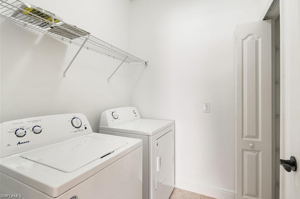 14591 Manchester Dr, Naples, FL 34114-16