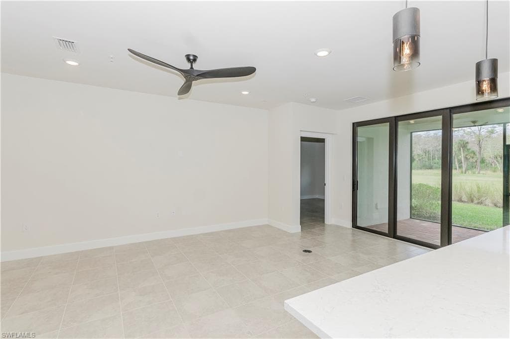 5697 Mayflower Way 1202, Ave Maria, Fl 34142-10