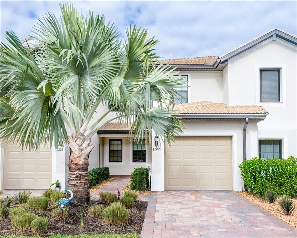 5697 Mayflower Way 1202, Ave Maria, Fl 34142-1