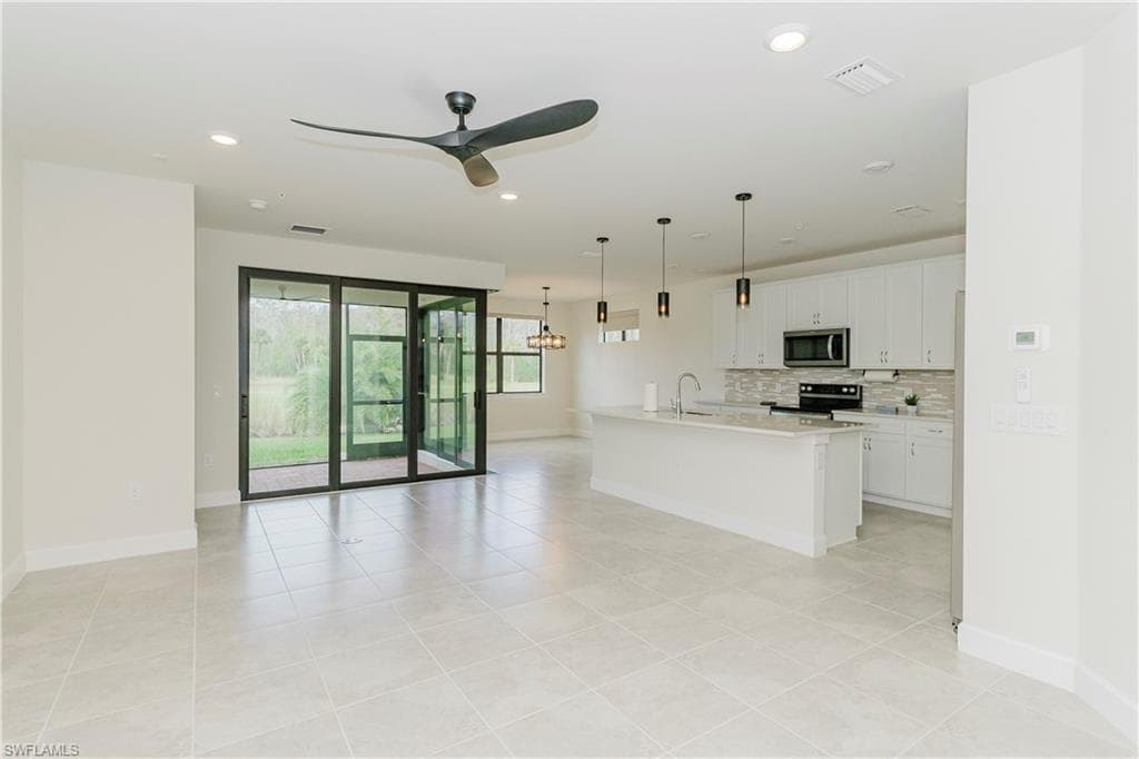 5697 Mayflower Way 1202, Ave Maria, Fl 34142-8