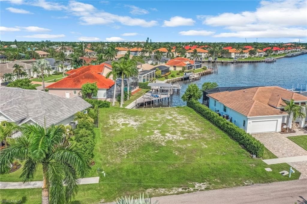 269 Bass Ct, Marco Island, FL 34145-11