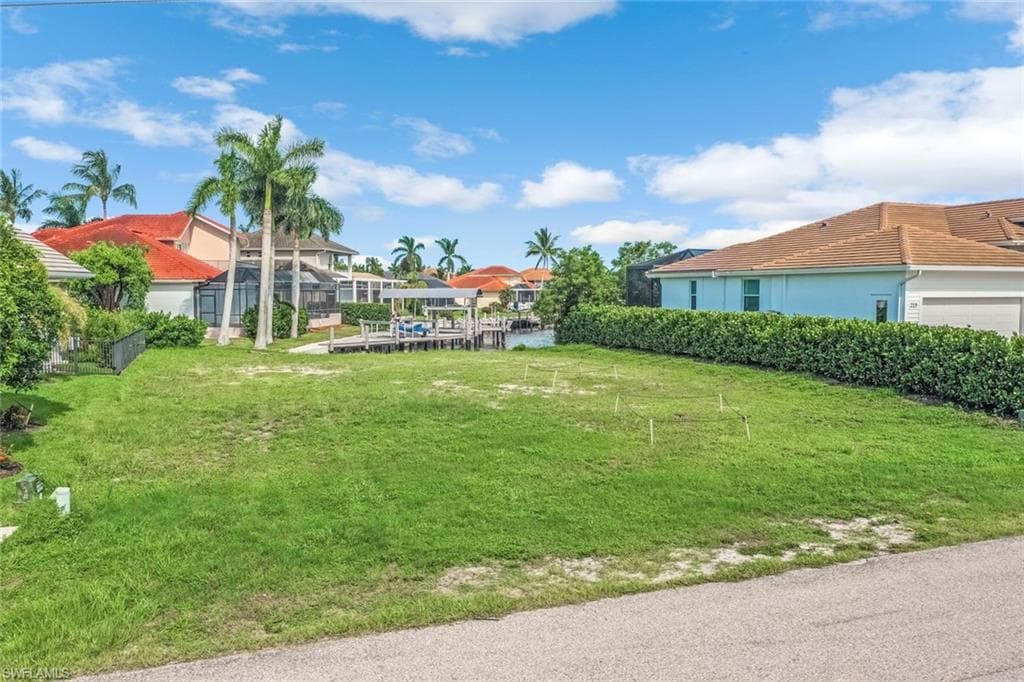 269 Bass Ct, Marco Island, FL 34145-7