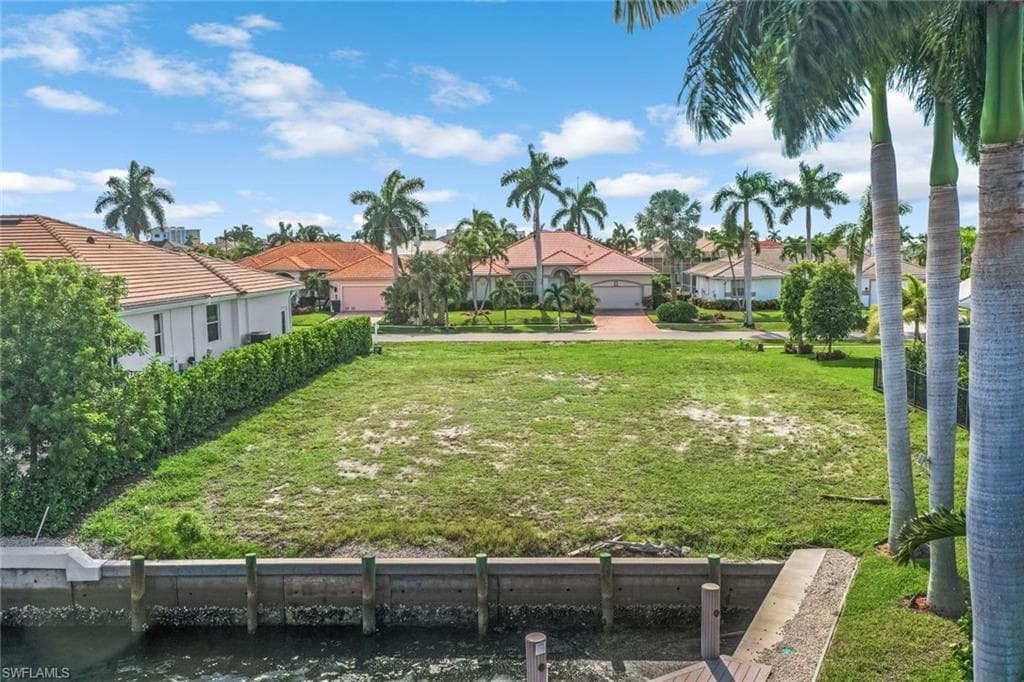 269 Bass Ct, Marco Island, FL 34145-8