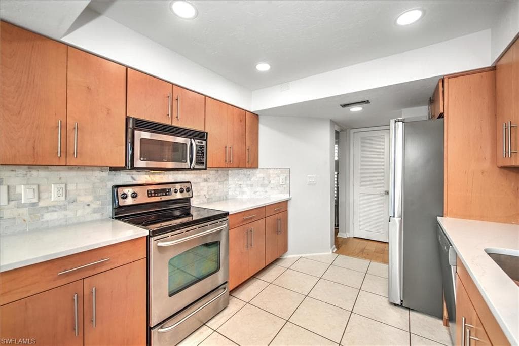 929 Collier Ct B401, Marco Island, FL 34145-12