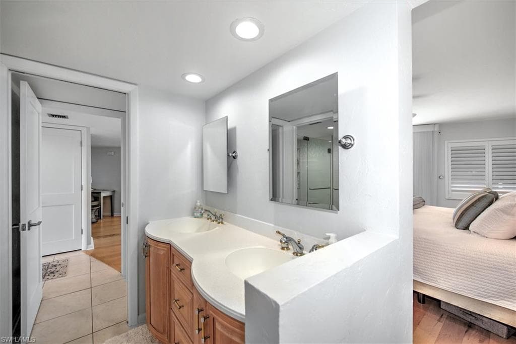 929 Collier Ct B401, Marco Island, FL 34145-17