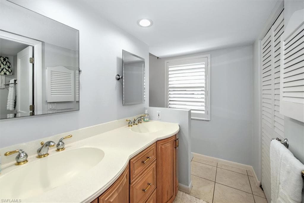 929 Collier Ct B401, Marco Island, FL 34145-19