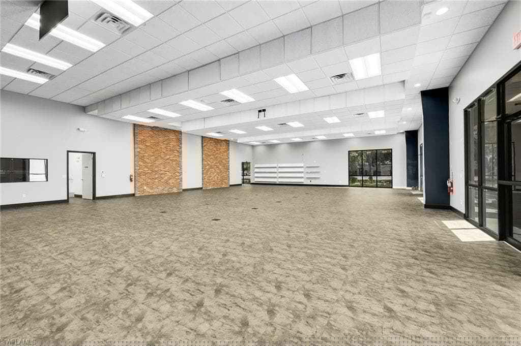 8991 Daniels Center Dr 102, Fort Myers, FL 33912-6