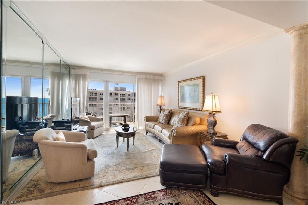 3443 Gulf Shore Blvd N 704, Naples, FL 34103-10