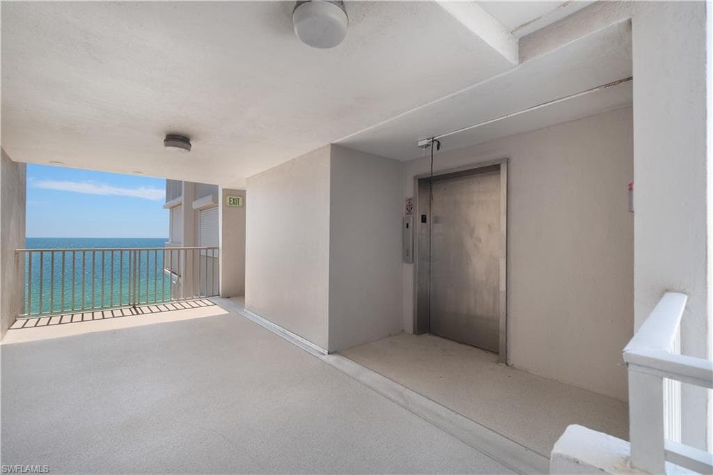 3443 Gulf Shore Blvd N 704, Naples, FL 34103-16