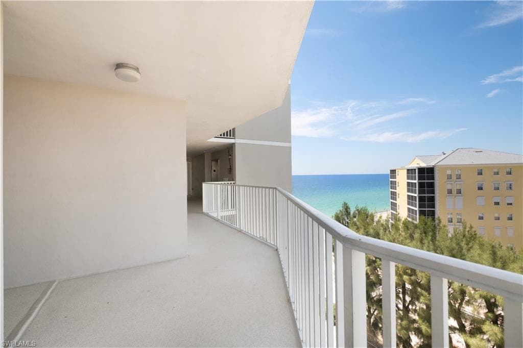 3443 Gulf Shore Blvd N 704, Naples, FL 34103-18
