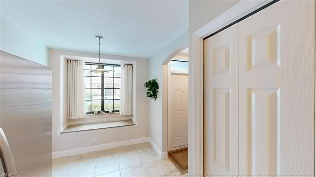 7660 Meadow Lakes Dr 1603, Naples, FL 34104-19