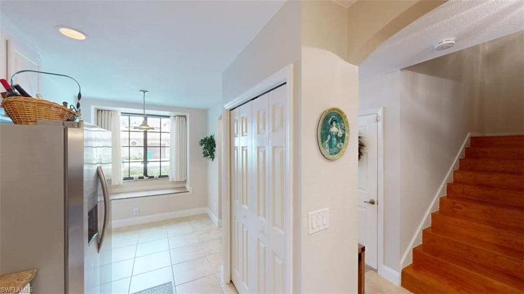 7660 Meadow Lakes Dr 1603, Naples, FL 34104-27