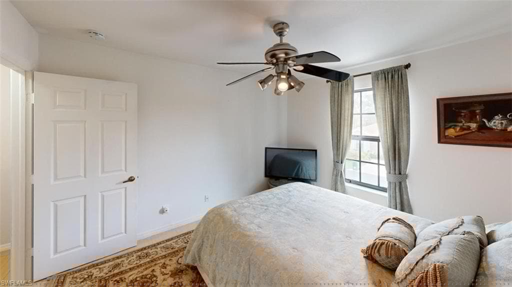 7660 Meadow Lakes Dr 1603, Naples, FL 34104-31