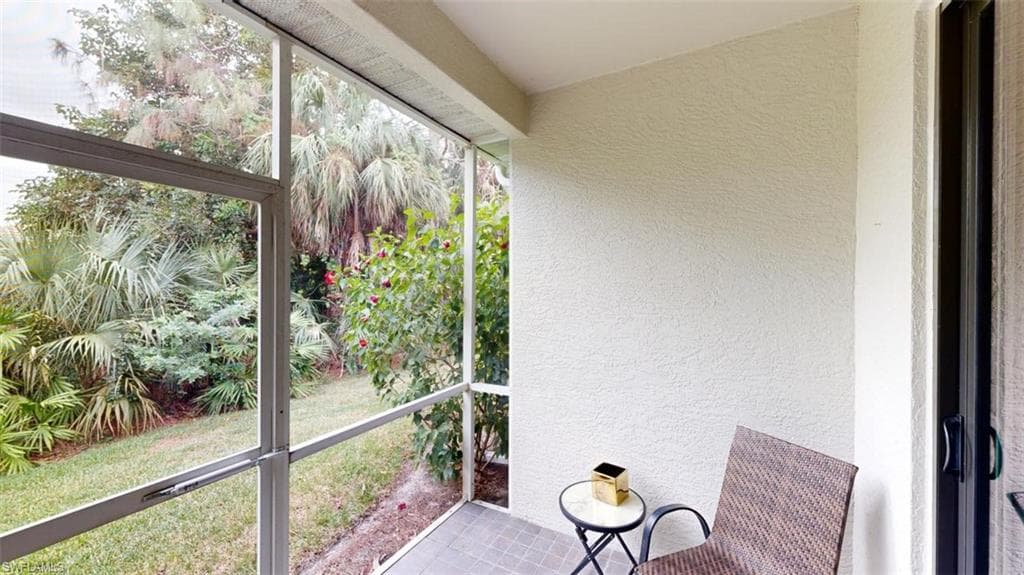 7660 Meadow Lakes Dr 1603, Naples, FL 34104-45