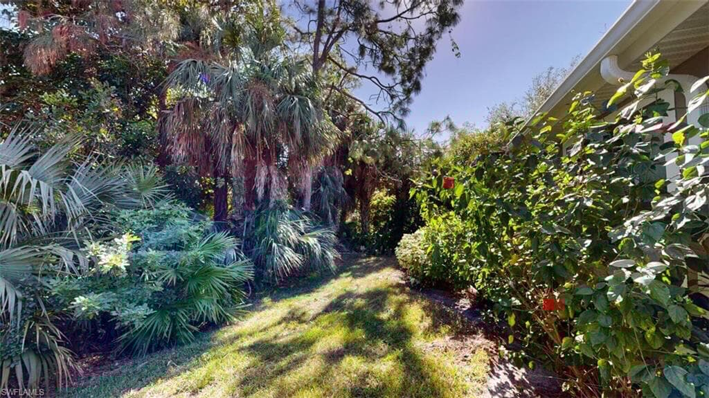 7660 Meadow Lakes Dr 1603, Naples, FL 34104-47