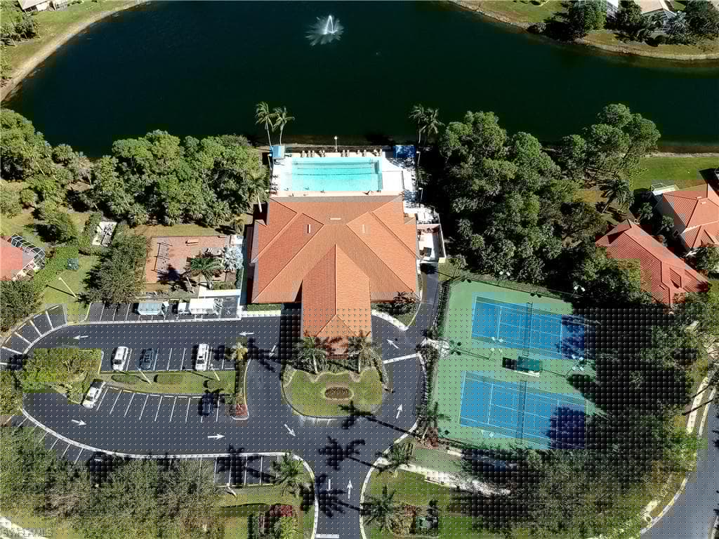 7660 Meadow Lakes Dr 1603, Naples, FL 34104-4