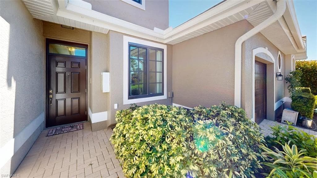 7660 Meadow Lakes Dr 1603, Naples, FL 34104-4