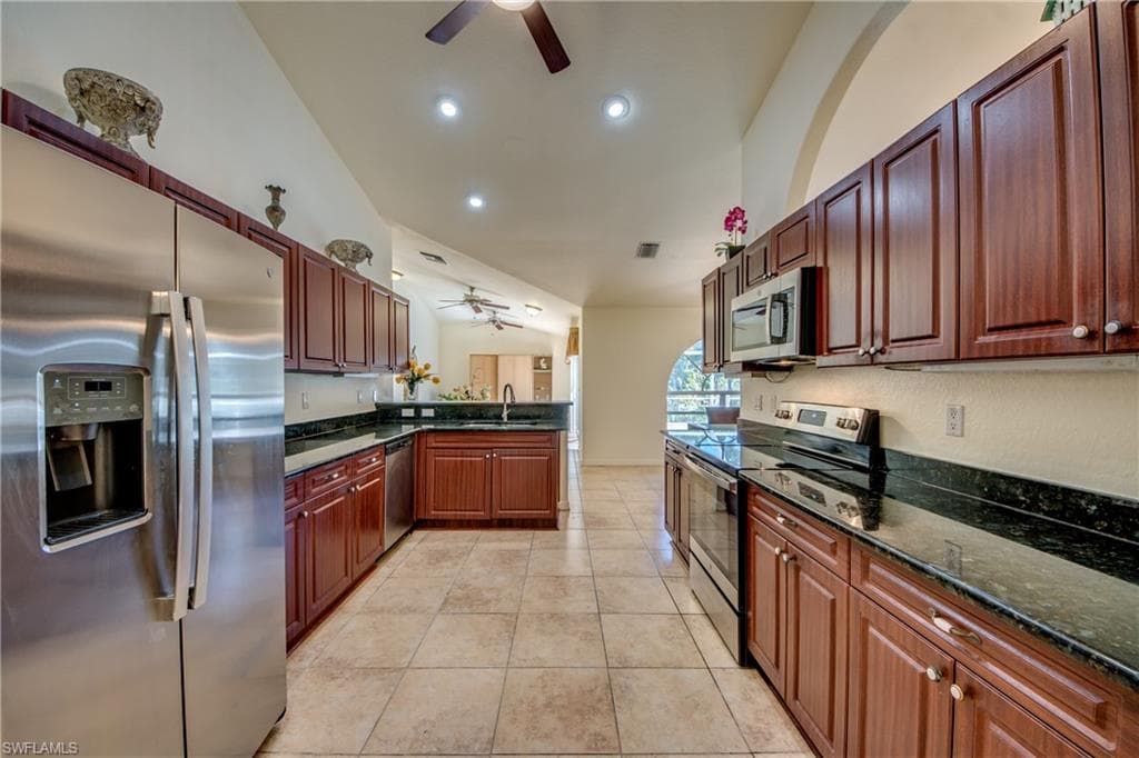 4341 25th Ct, Cape Coral, FL 33914-23