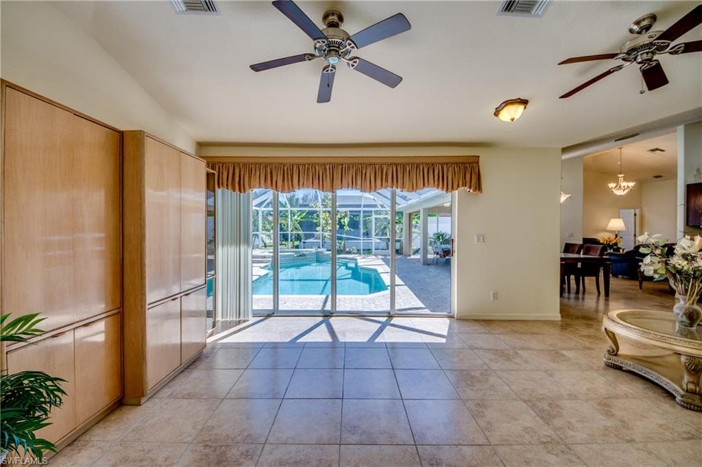 4341 25th Ct, Cape Coral, FL 33914-28
