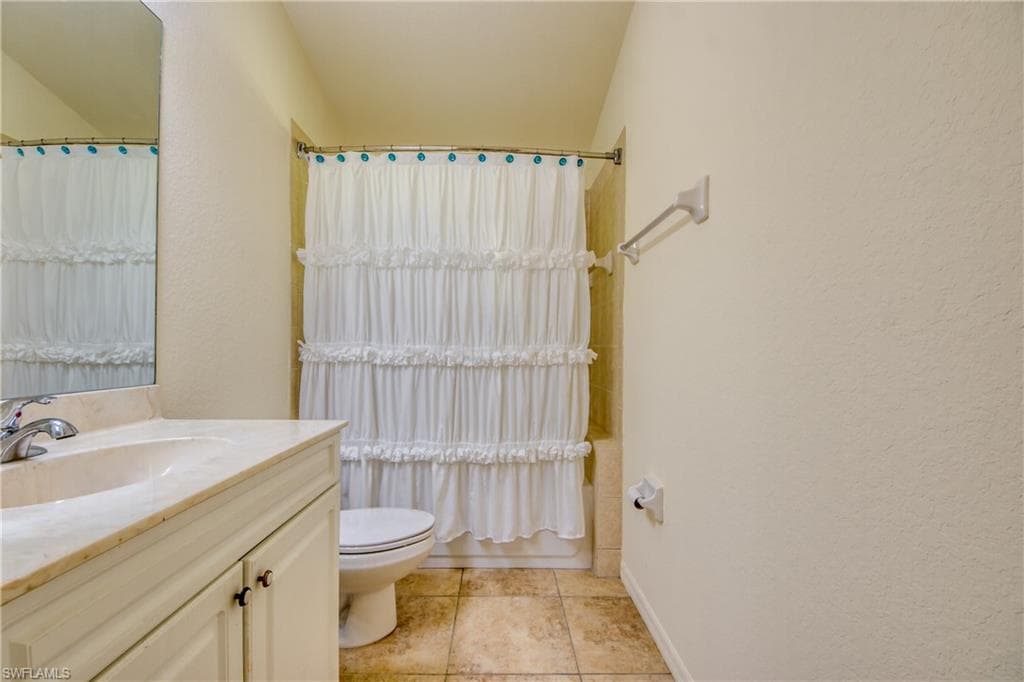 4341 25th Ct, Cape Coral, FL 33914-41