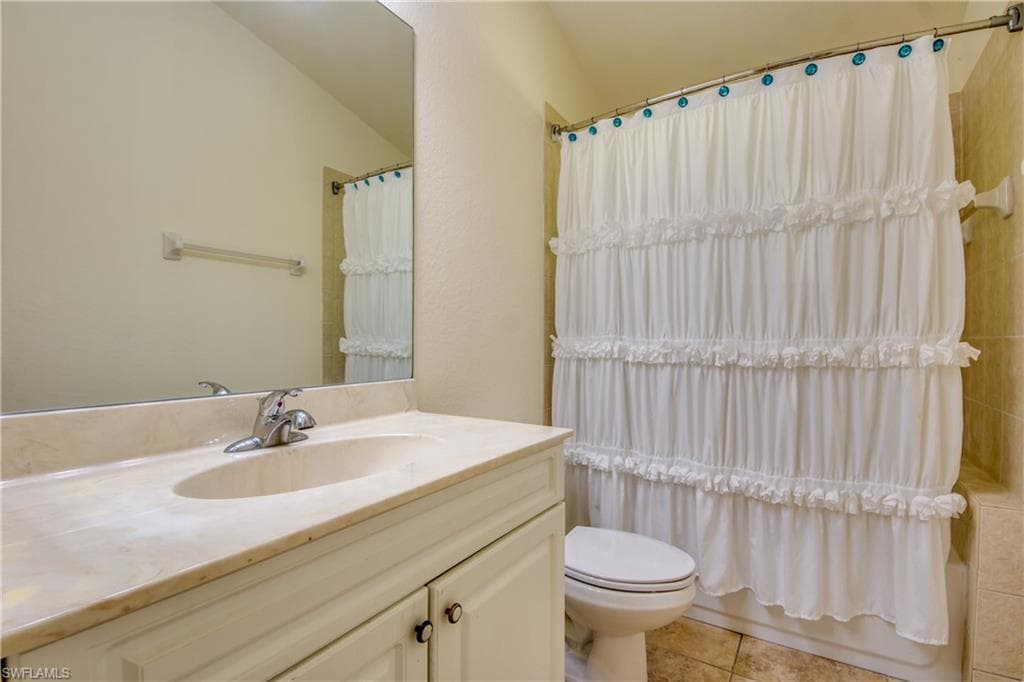 4341 25th Ct, Cape Coral, FL 33914-42