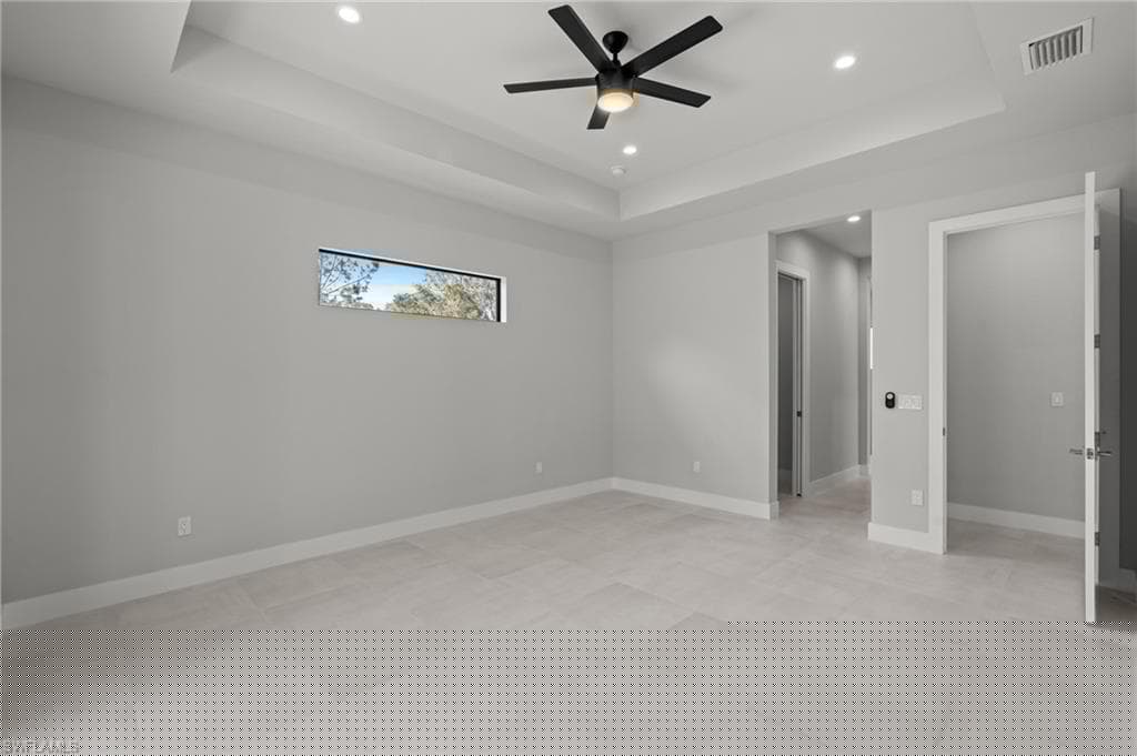 70 33rd Ave NW, Naples, FL 34120-26