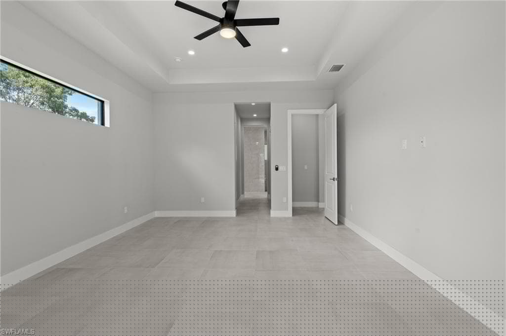 70 33rd Ave NW, Naples, FL 34120-27