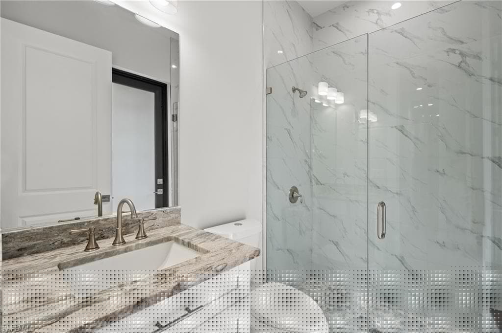 70 33rd Ave NW, Naples, FL 34120-34