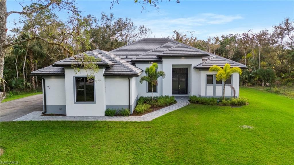 70 33rd Ave NW, Naples, FL 34120-3
