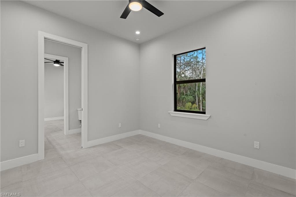 70 33rd Ave NW, Naples, FL 34120-42
