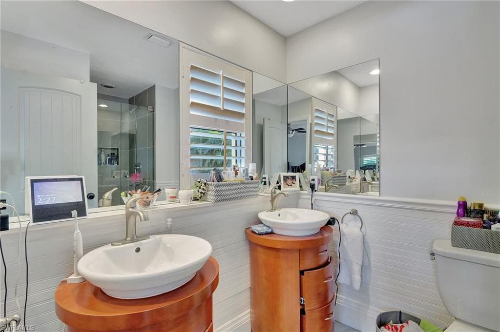 542 110th Ave N, Naples, FL 34108-19