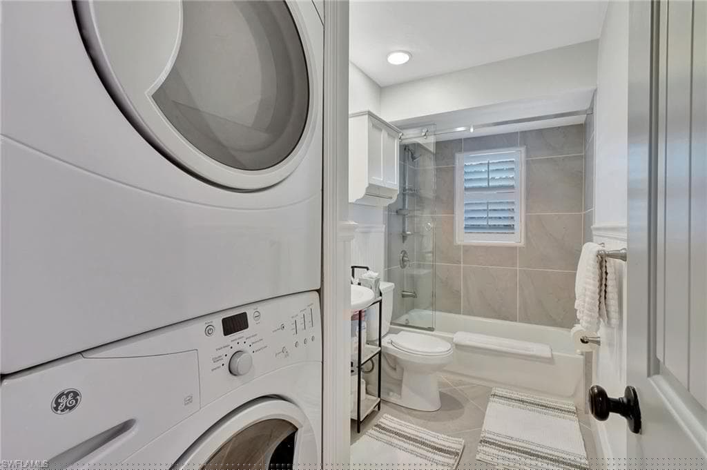 542 110th Ave N, Naples, FL 34108-26
