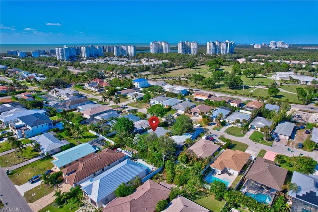 542 110th Ave N, Naples, FL 34108-42