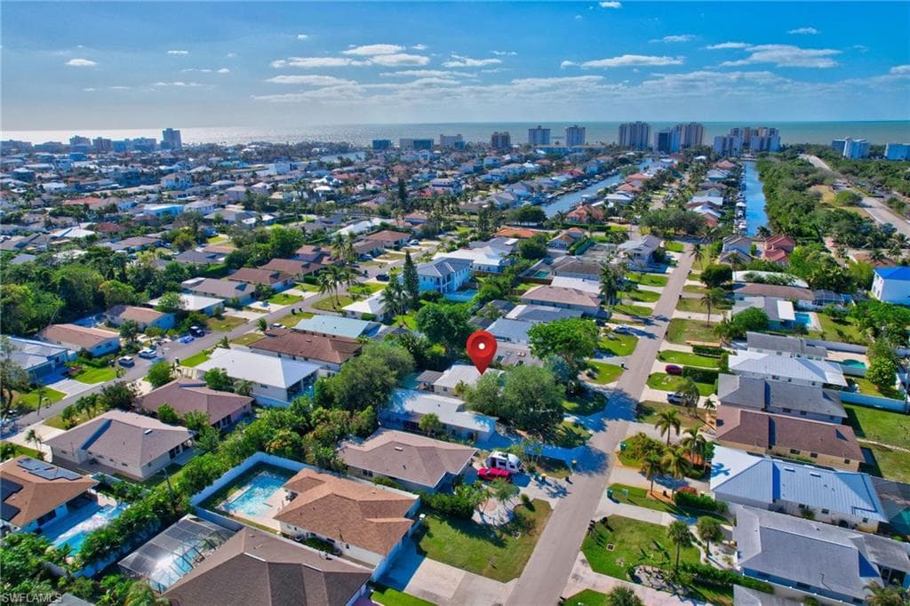 542 110th Ave N, Naples, FL 34108-43