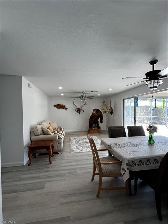 176 Heron Ave, Naples, FL 34108-14