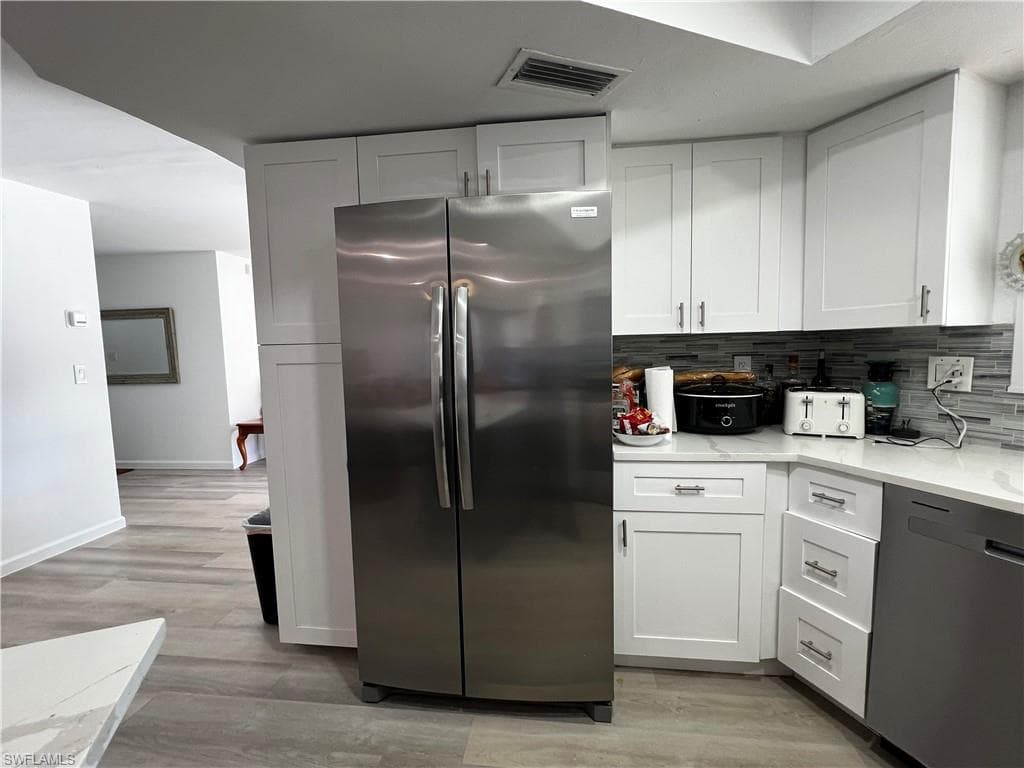 176 Heron Ave, Naples, FL 34108-23